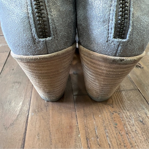 Eileen Fisher Lou Block Heel Sandal Open Toe Metallic Gold Strappy Zip Size 8.5 - Picture 7 of 11